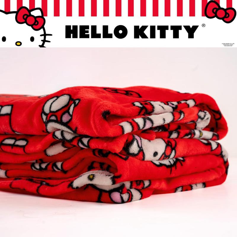 Sanrio Hello Kitty Always Red Cozy Throw Sanrio Characters Blanket  USA |  OHDEG-8674