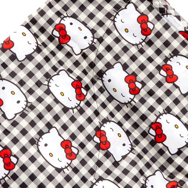 Sanrio Hello Kitty xgu 50th Anniversary Puffy Picnic (Black Gingham) Sanrio Characters Blanket  USA |  QTHEI-6157