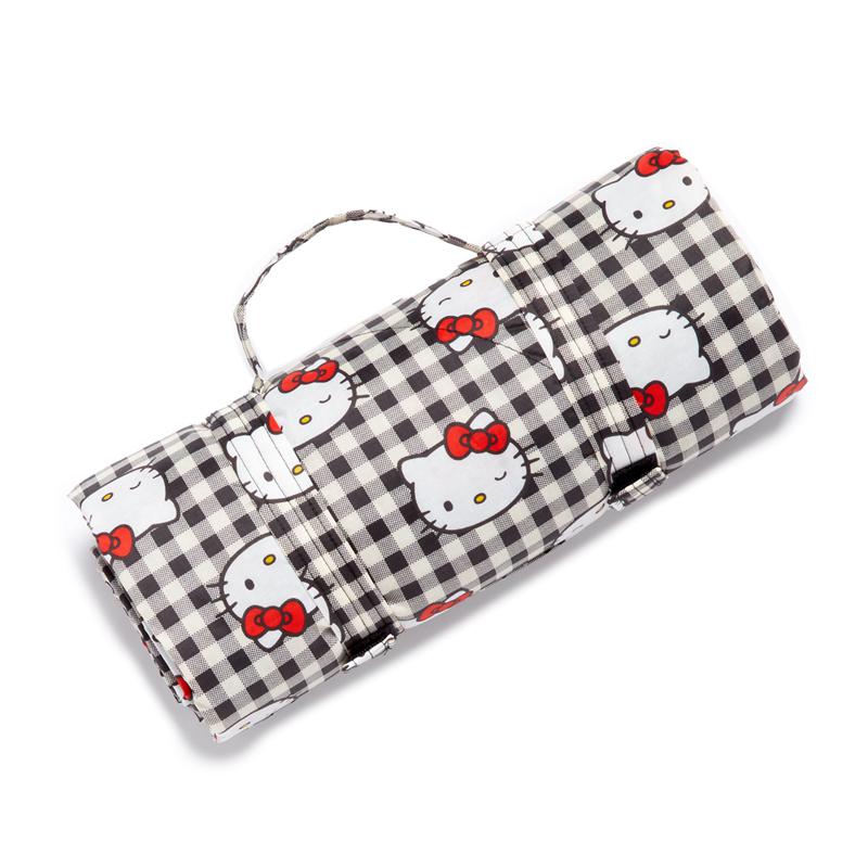 Sanrio Hello Kitty xgu 50th Anniversary Puffy Picnic (Black Gingham) Sanrio Characters Blanket  USA |  QTHEI-6157